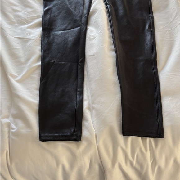 NWT Spanx Faux Leather Leggings Size L - Picture 8 of 14